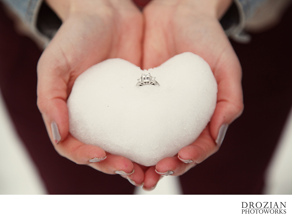 Butte-Meadows-Snow-Engagement-Session-009